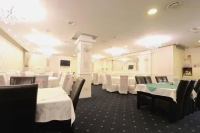 De vanzare – Cladire comerciala - Pensiune – Restaurant – Ballroom – Rahova – Alexandriei – Leroy Merlin – 1850000E – Afacere la cheie – Comision 0 ! - foto 22