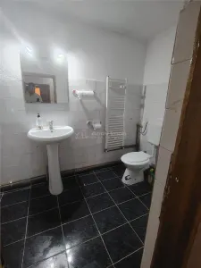 Etaj + Mansarda de vanzare | Targoviste - Zona Inspectoratului Scolar | 90 mp + Mansarda | Pret Excelent - foto 4