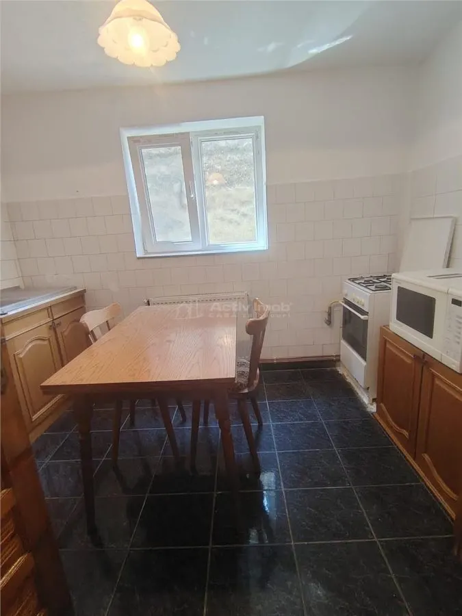 Etaj + Mansarda de vanzare | Targoviste - Zona Inspectoratului Scolar | 90 mp + Mansarda | Pret Excelent - foto 5