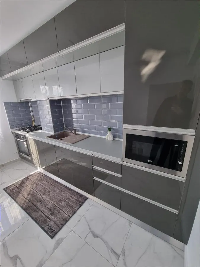 Apartament tip penthouse 2 camere si terasa proprie - foto 4