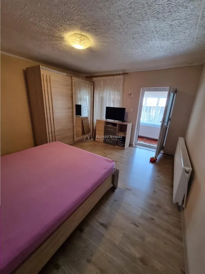 Casa renovata in Branceni -str Dunarii - foto 3
