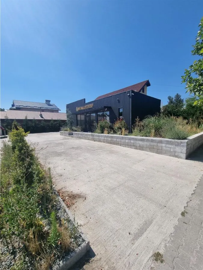 Spatiu showroom- teren pt afacere sau constructie casa . - foto 4