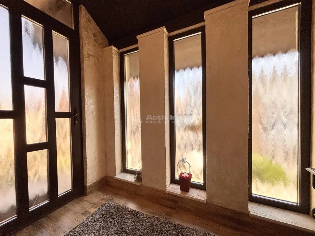 Casa cocheta de vanzare in Sanmartin – confort - stil si relaxare intr-un singur loc - foto 2