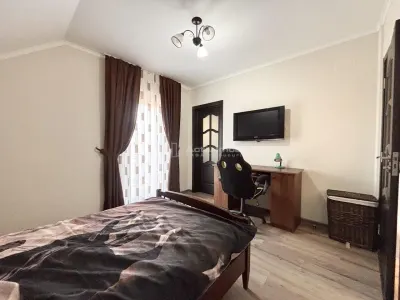 Casa cocheta de vanzare in Sanmartin – confort - stil si relaxare intr-un singur loc - foto 11