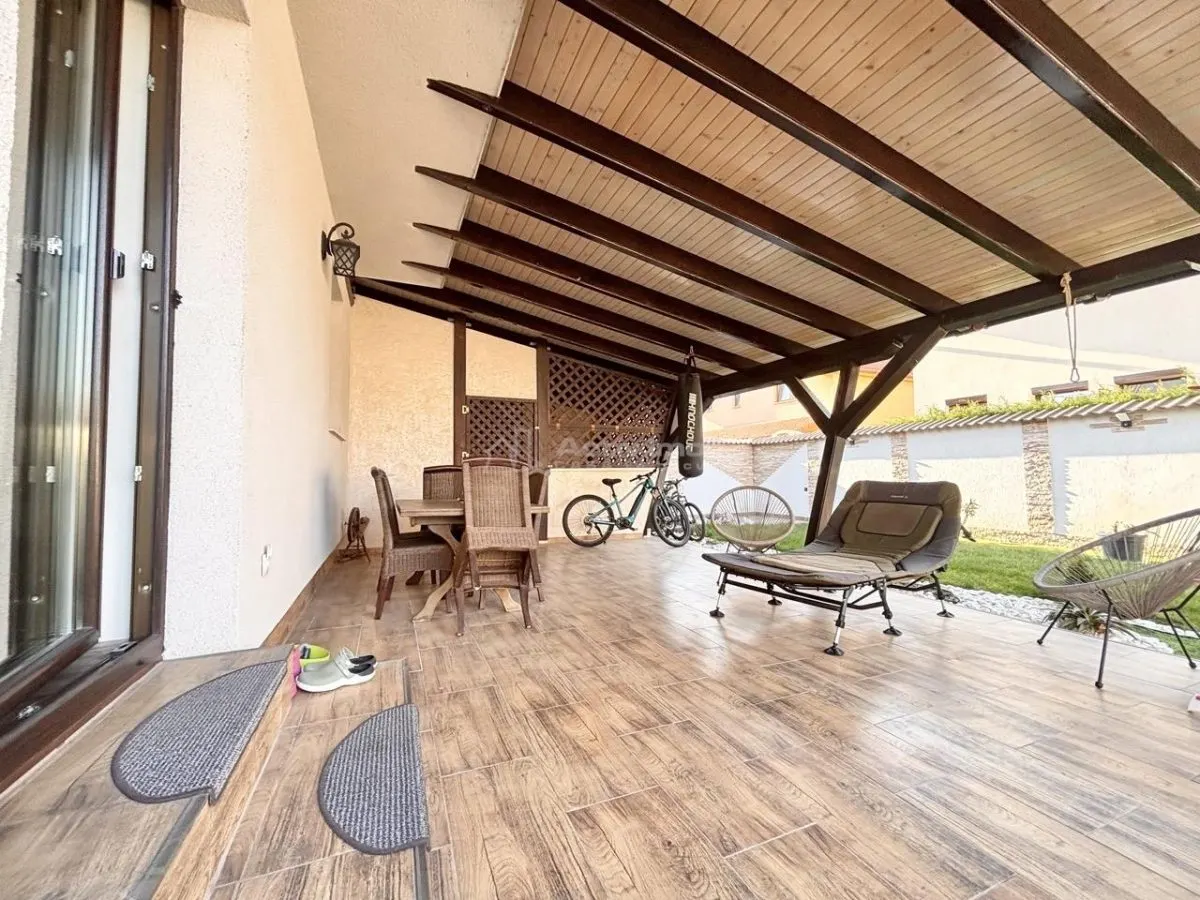 Casa cocheta de vanzare in Sanmartin – confort - stil si relaxare intr-un singur loc - foto 12