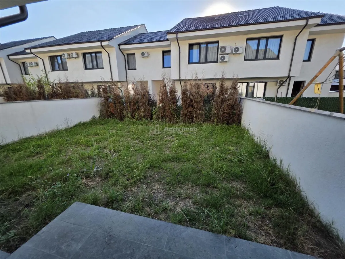 Villa Townhouse Moderne – Otopeni – 5 Chambres – 3 Salles de Bain – 159m² - foto 12