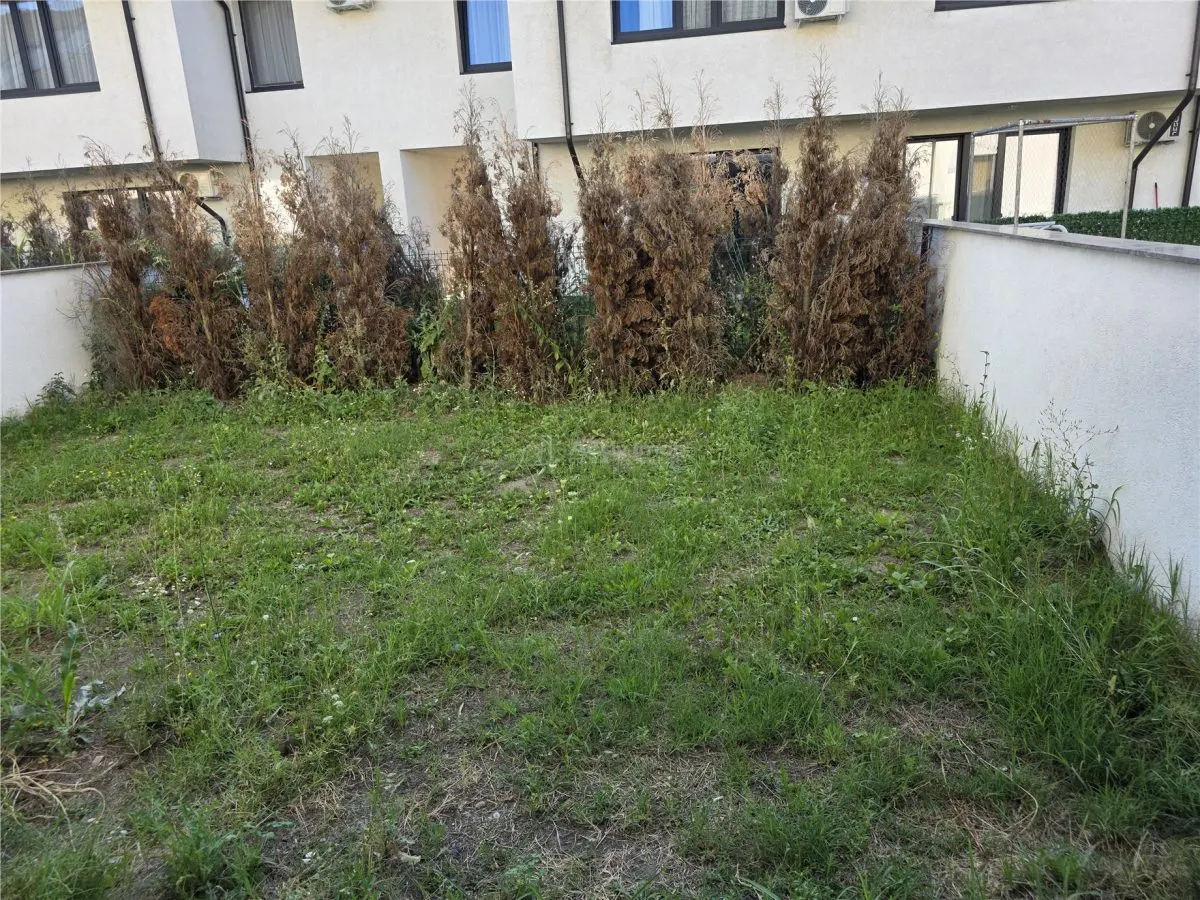 Villa Townhouse Moderne – Otopeni – 5 Chambres – 3 Salles de Bain – 159m² - foto 14