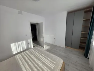 Villa Townhouse Moderne – Otopeni – 5 Chambres – 3 Salles de Bain – 159m² - foto 21