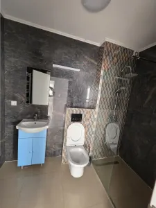 Villa Townhouse Moderne – Otopeni – 5 Chambres – 3 Salles de Bain – 159m² - foto 22