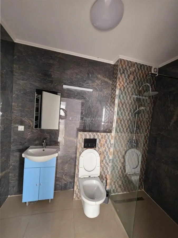 Villa Townhouse Moderne – Otopeni – 5 Chambres – 3 Salles de Bain – 159m² - foto 23