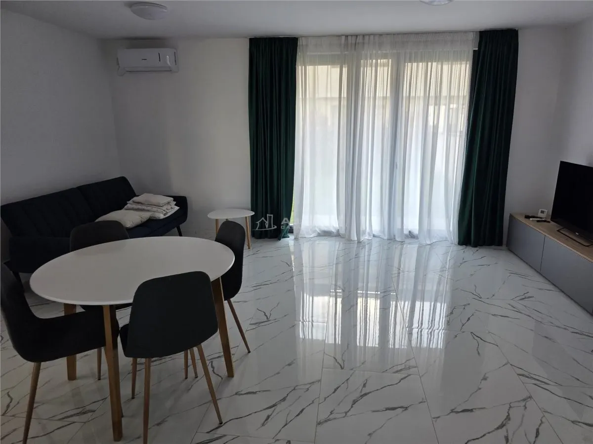 Villa Townhouse Moderne – Otopeni – 5 Chambres – 3 Salles de Bain – 159m² - foto 8