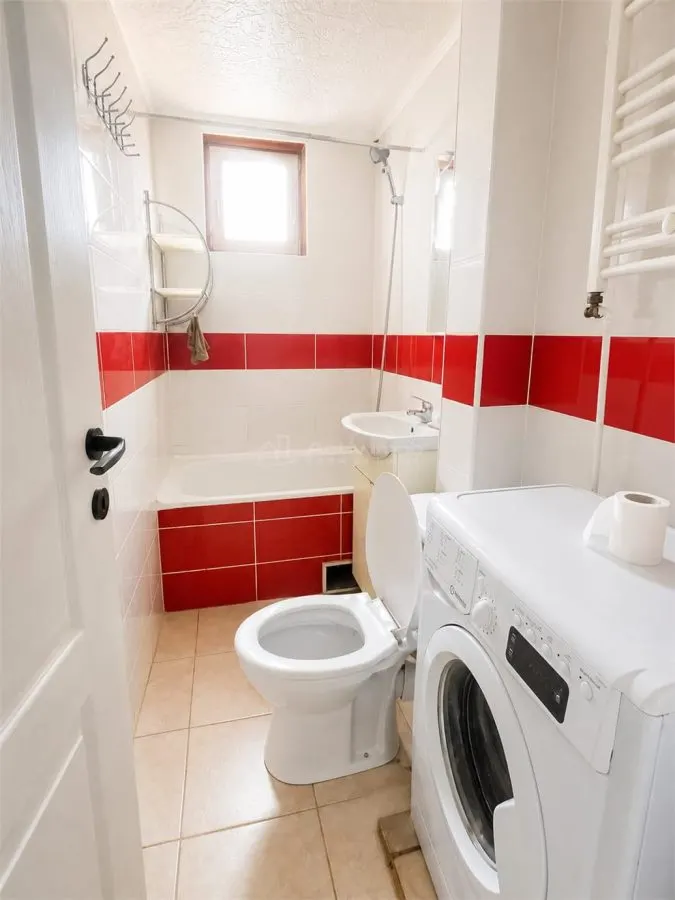 Apartament de vanzare cu 2 camere mobilat - foto 6