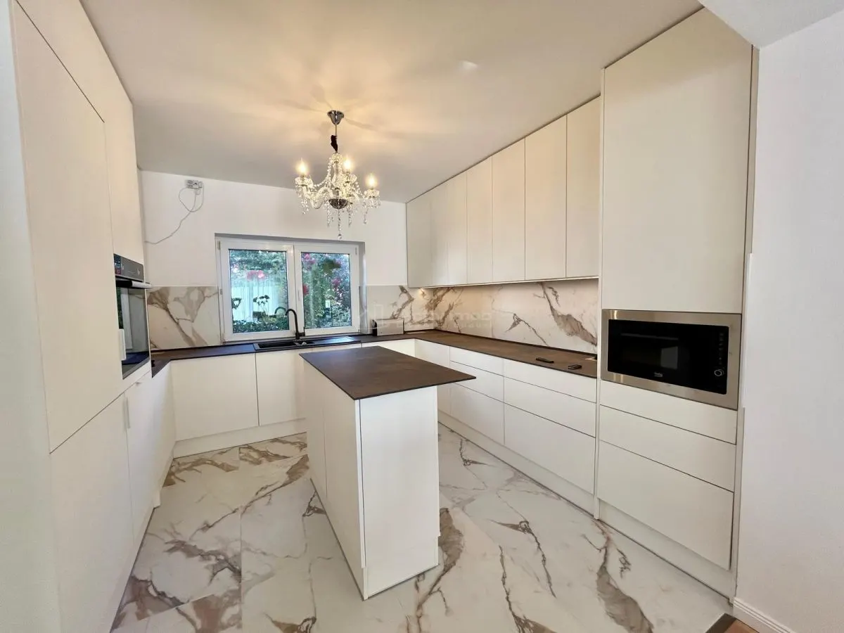 Casa duplex - Pipera Iancu Nicolae - 4 camere - 2 bai - 166mp - 178mp teren - foto 4