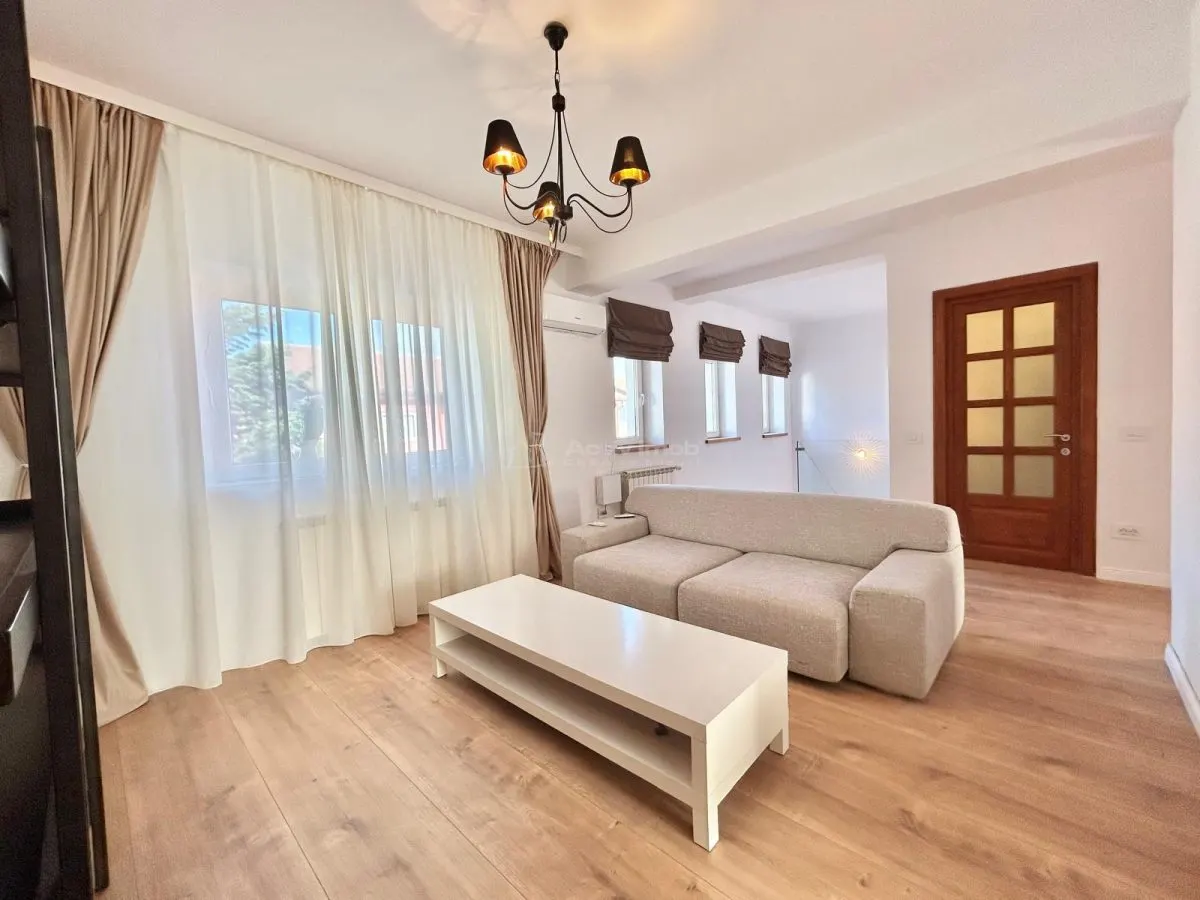 Casa duplex - Pipera Iancu Nicolae - 4 camere - 2 bai - 166mp - 178mp teren - foto 8