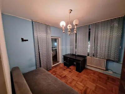 3 cam - zona Centrala - Arad
