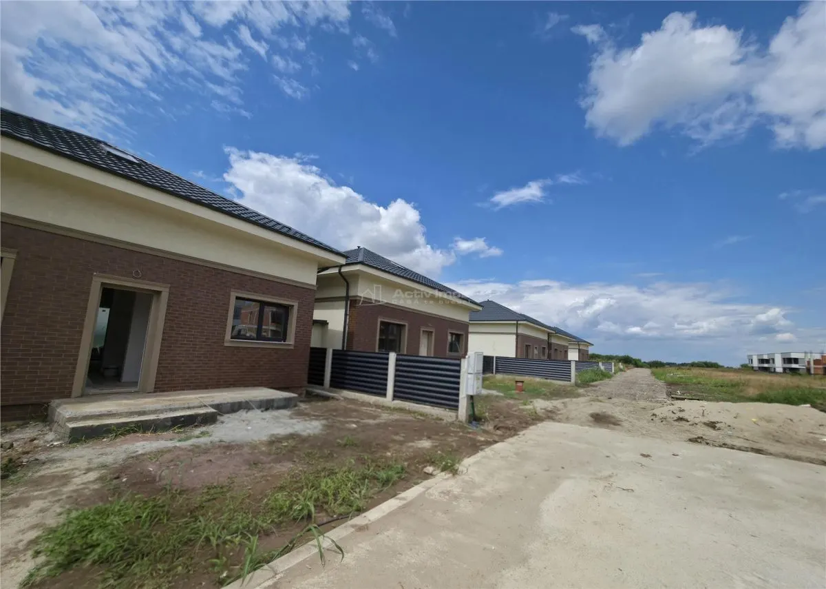 Detached Villa – Tunari – Ground + Mezzanine – 5 Bedrooms – 2 Bathrooms - foto 18