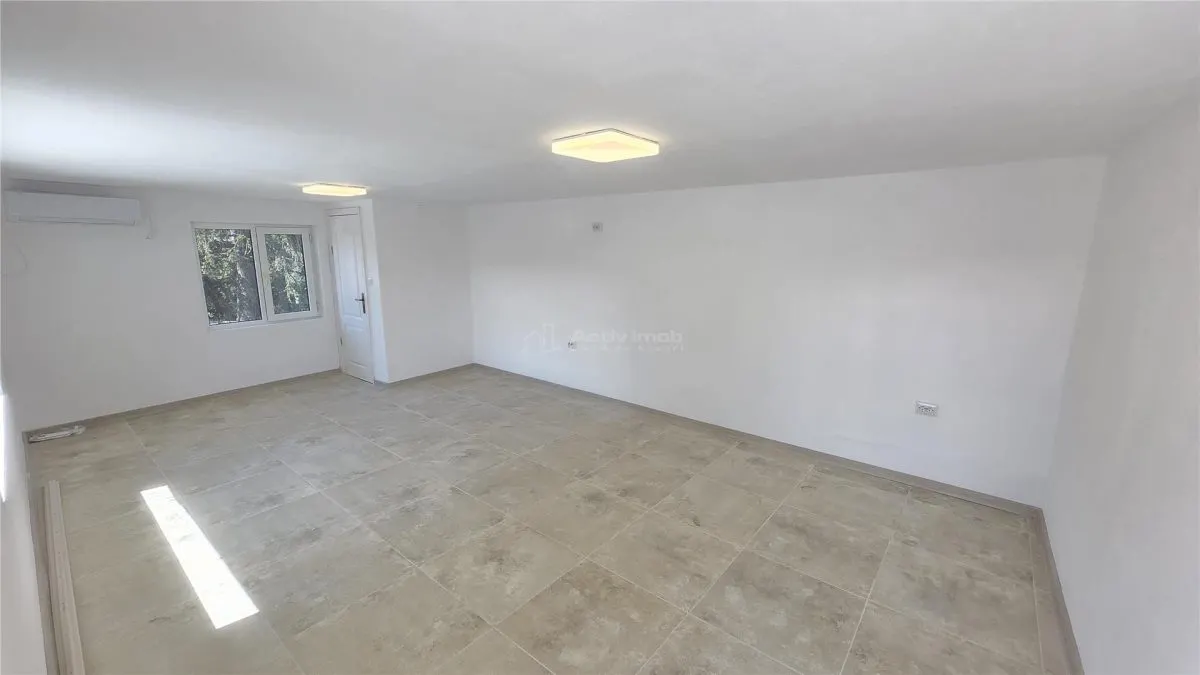 Oravita, Spatiu Comercial, Zona Piata, Usor Negociabil - foto 12
