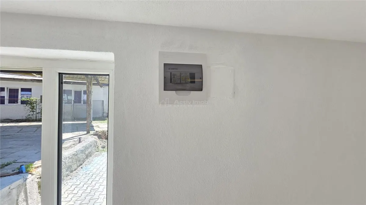 Oravita, Spatiu Comercial, Zona Piata, Usor Negociabil - foto 6