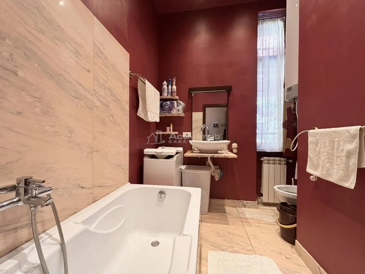 Apartament 2 camere ultracentral vizavi de teatru - foto 8