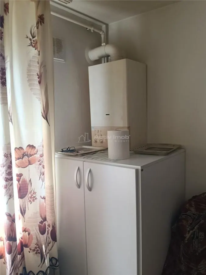 Ap 3 camere-Et.1/3-Mobilat si utilat-Parcare-Curte comuna-Toate utilitatile - foto 4