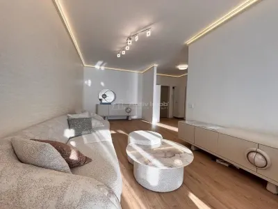 Apartament 3 camere bloc nou - 68 mp util + balcon 10 mp - Mobilat si utilat - Oradea