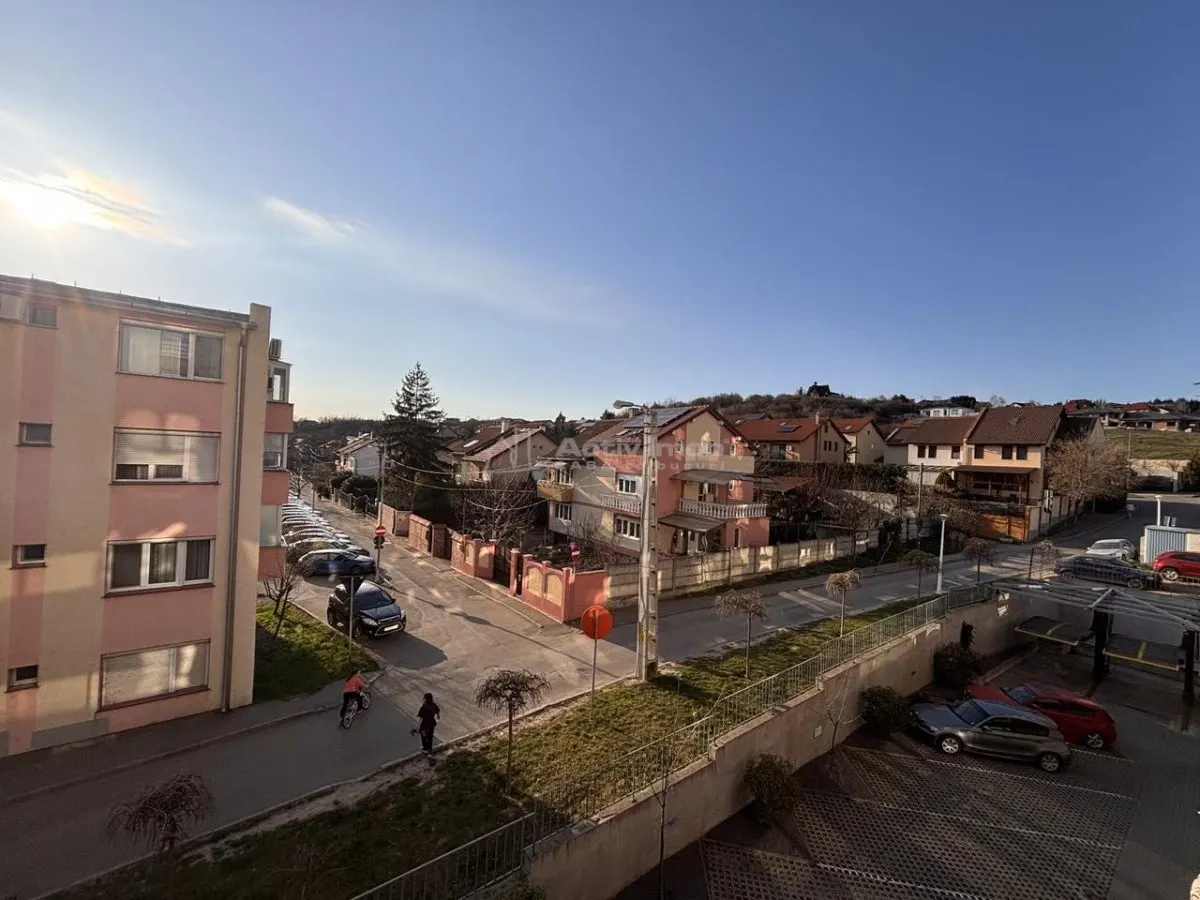 Apartament 3 camere bloc nou - 68 mp util + balcon 10 mp - Mobilat si utilat - foto 12