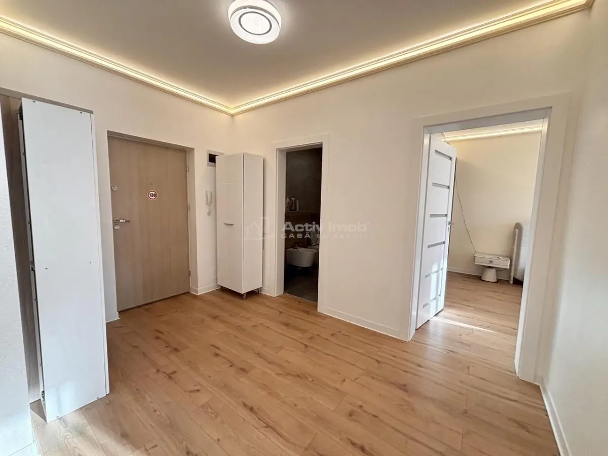 Apartament 3 camere bloc nou - 68 mp util + balcon 10 mp - Mobilat si utilat - foto 8