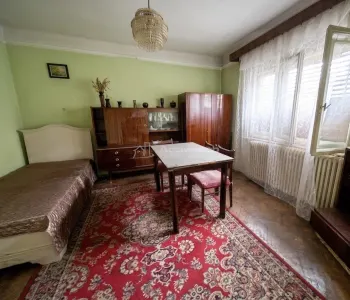 Imobil cu 3 apartamente - 270 mp construiti - langa Palatul Baroc – locuinta sau investitie - foto 5