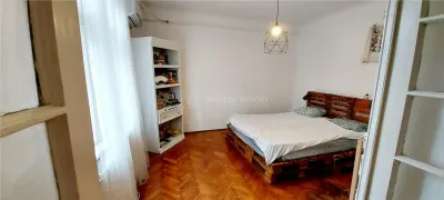 Parter vila - Floreasca - 3 camere - 2 bai - 75mp curte - foto 2