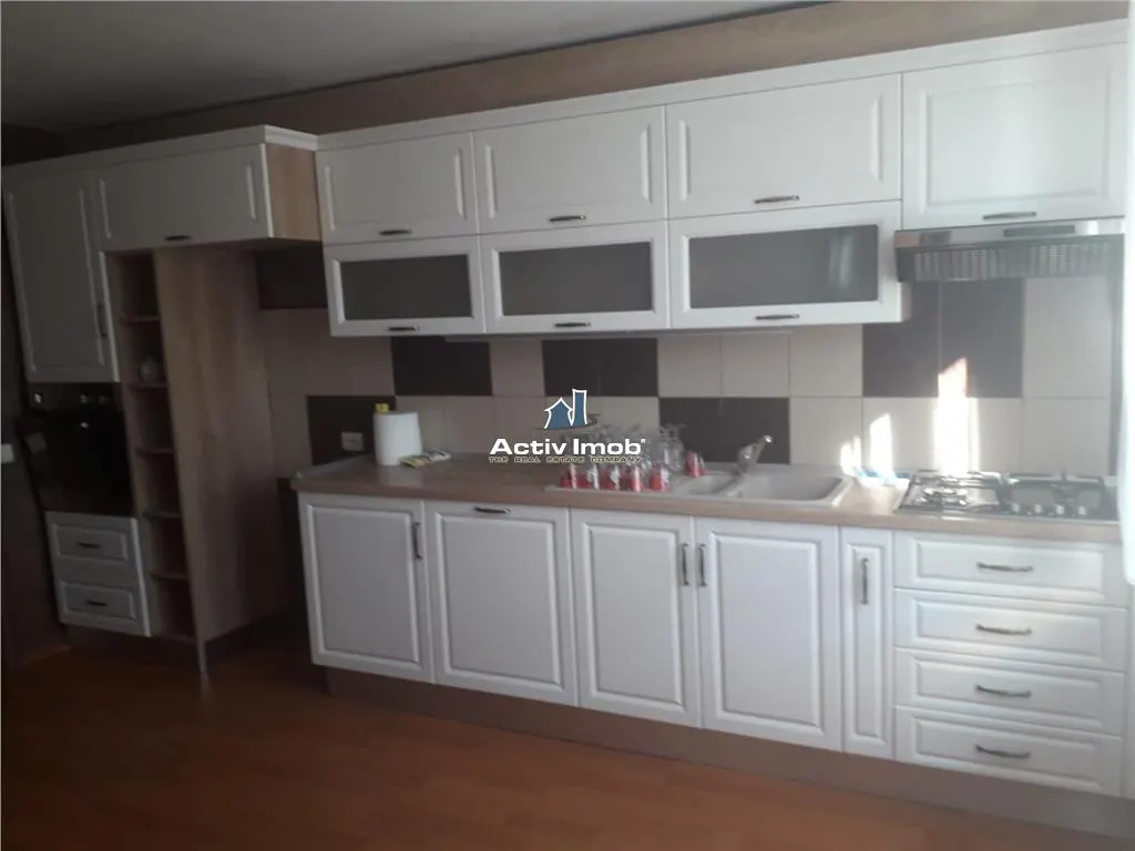 Vila- P+E 4 Camere , 2 bai- Sanpetru Brasov - foto 6