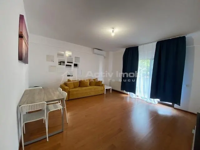 3 camere Sisesti spatios renovat - foto 1