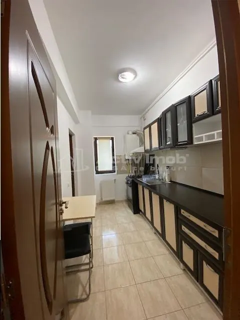 3 camere Sisesti spatios renovat - foto 13