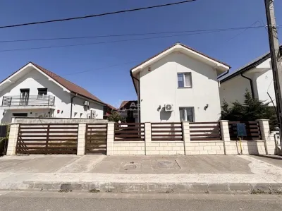 Vila de vanzare in Sanmartin - Sanmartin