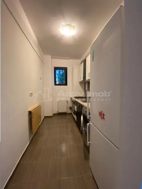 Garsoniera Sisesti spatioasa, renovata, complet utilata - foto 18