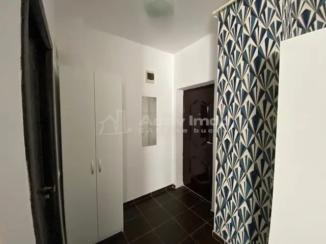 Garsoniera Sisesti spatioasa, renovata, complet utilata - foto 4