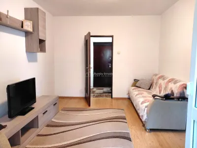 Apartament 2 Camere etaj 2 George Cosbuc langa Scoala 11 - foto 2