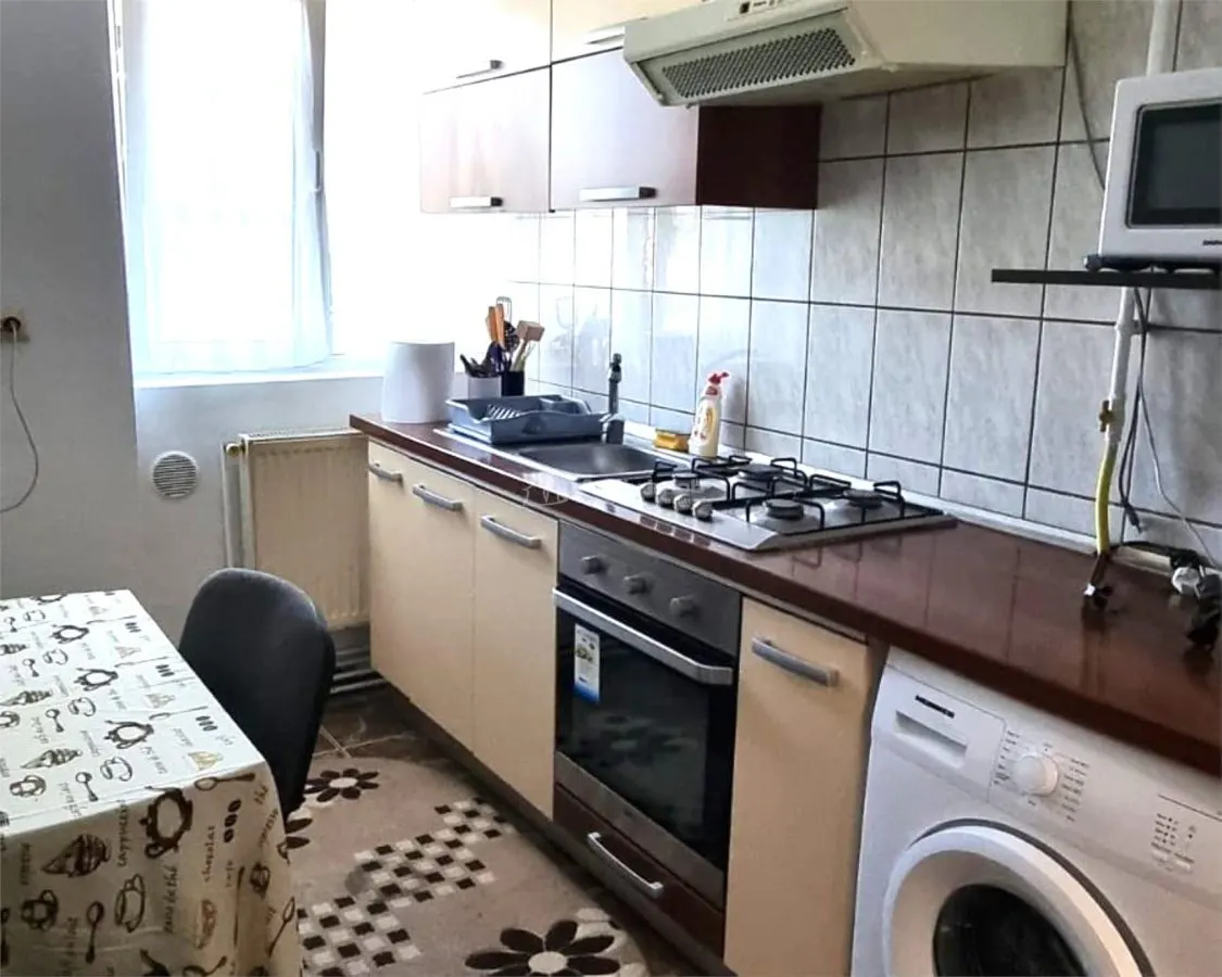 Apartament 2 Camere etaj 2 George Cosbuc langa Scoala 11 - foto 7
