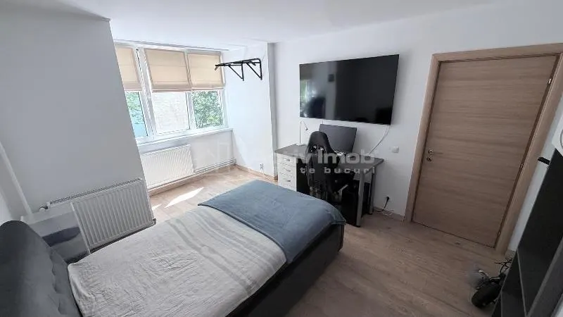 Vanzare - 4 camere - Drumul Taberei - Metrou Raul Doamnei - mobilat - utilat - 185000E - centrala proprie - loc de parcare - Comision 0 ! - foto 12