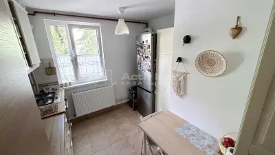 Vanzare - 4 camere - Drumul Taberei - Metrou Raul Doamnei - mobilat - utilat - 185000E - centrala proprie - loc de parcare - Comision 0 ! - foto 4