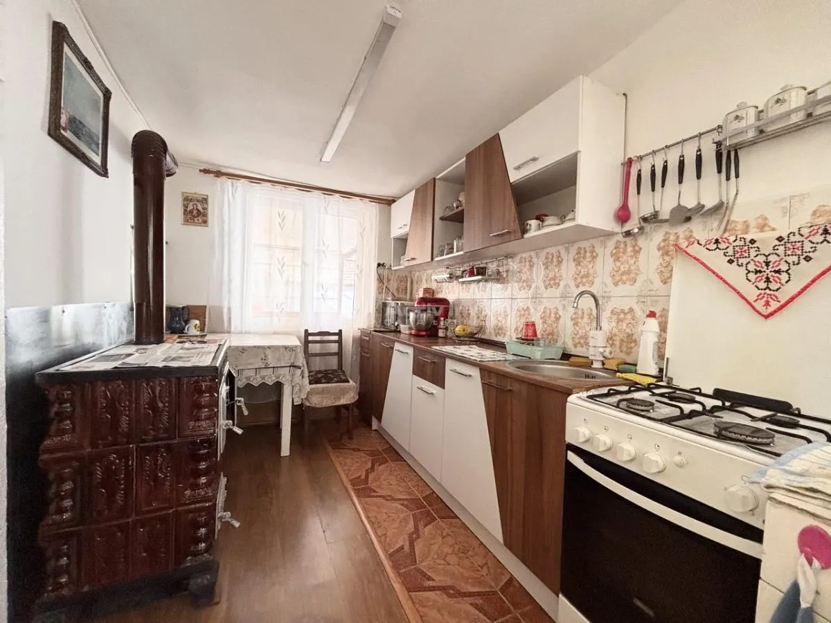 Casa pe un nivel, 500 mp teren, langa Palatul Baroc Oradea – zona foarte linistita - foto 11