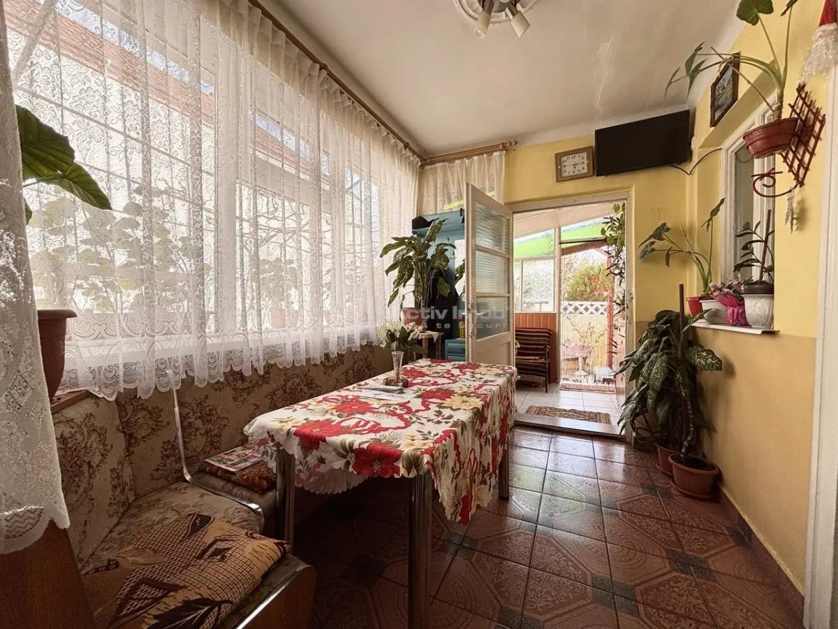 Casa pe un nivel, 500 mp teren, langa Palatul Baroc Oradea – zona foarte linistita - foto 14
