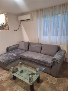 Casa parter - Comana Giurgiu - 4 camere - baie - 118mp - 600mp teren - foto 3