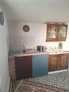 Casa parter - Comana Giurgiu - 4 camere - baie - 118mp - 600mp teren - foto 6