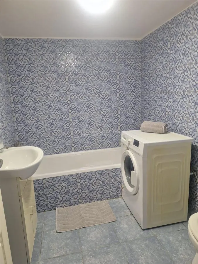 Casa parter - Comana Giurgiu - 4 camere - baie - 118mp - 600mp teren - foto 9