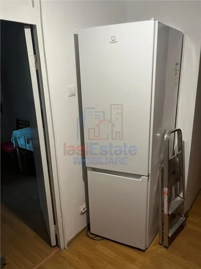Apartament cu 3 camere renovat, etaj 1/4 in Canta - Pacurari - foto 6