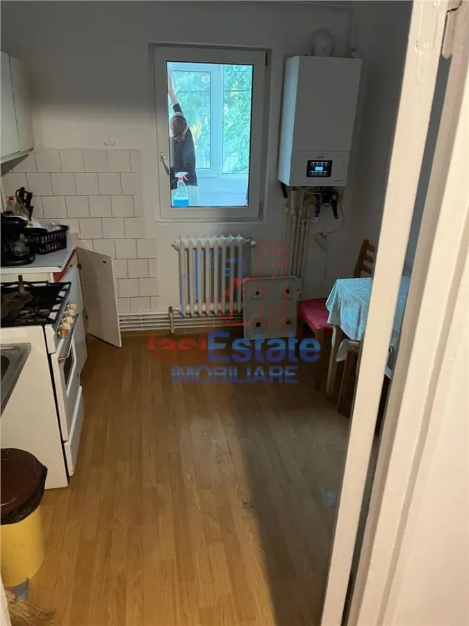 Apartament cu 3 camere renovat, etaj 1/4 in Canta - Pacurari - foto 7