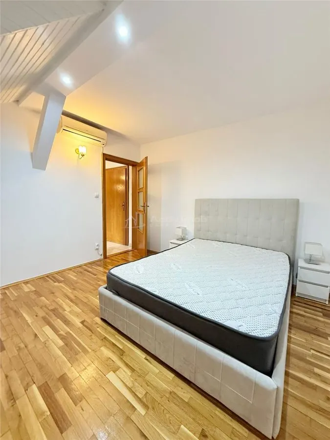 1 camera - Cuza Voda - Et 3 din 3 - foto 2