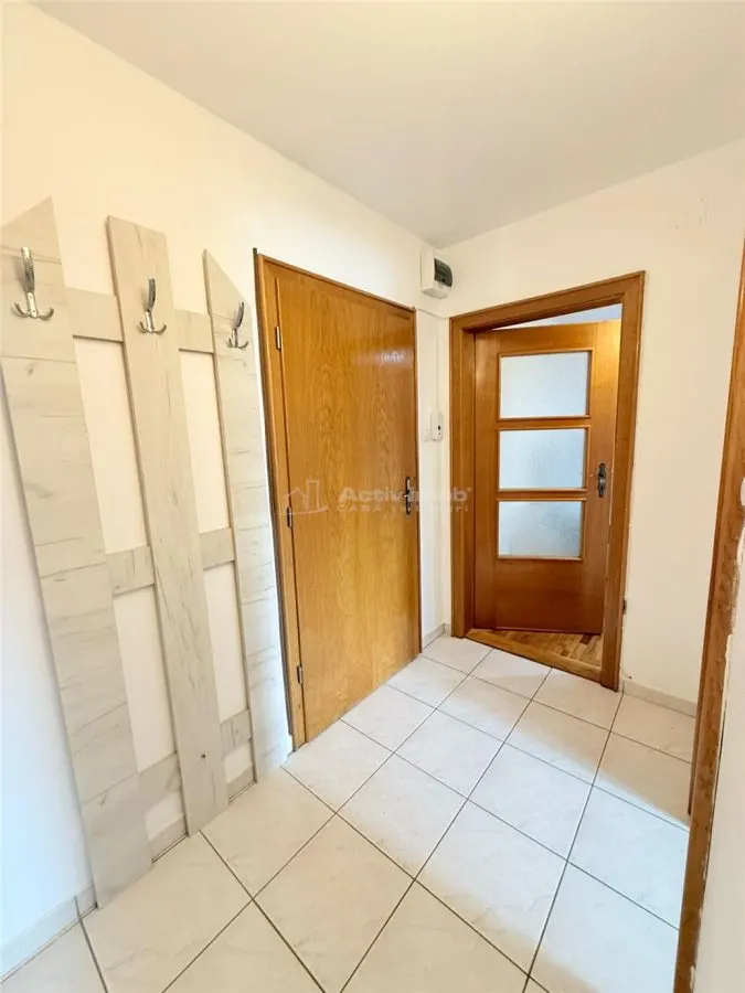 1 camera - Cuza Voda - Et 3 din 3 - foto 3