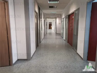 Cladire de birouri in zona zona ultracentrala a capitalei - foto 4