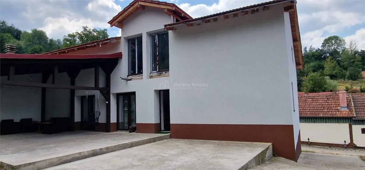 House / villa for sale sqm in Bocsa - foto 18